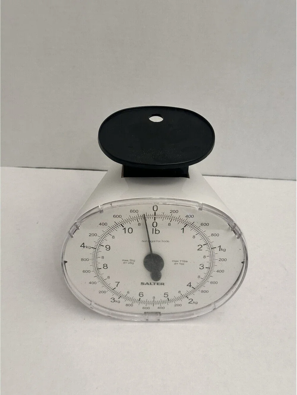 Salter Mechanical Analogue Kitchen Scale Oval White & Black Plastic